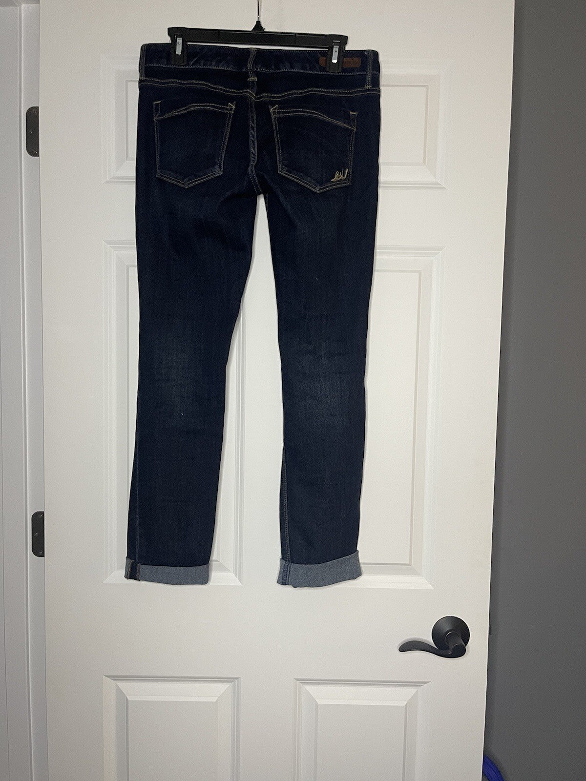 Express skinny lowrise jeans size 6 regular darkwash 
