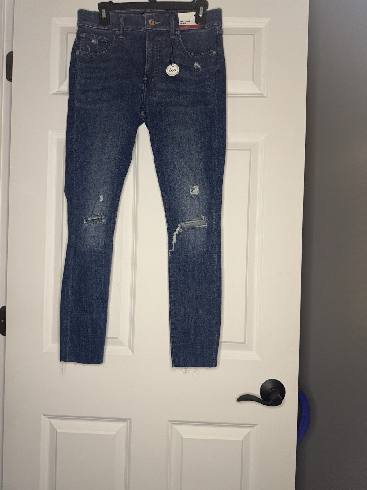 Express Hyper Stretch Ankle Legging Midrise 8 Regular Distressed Nwt 88