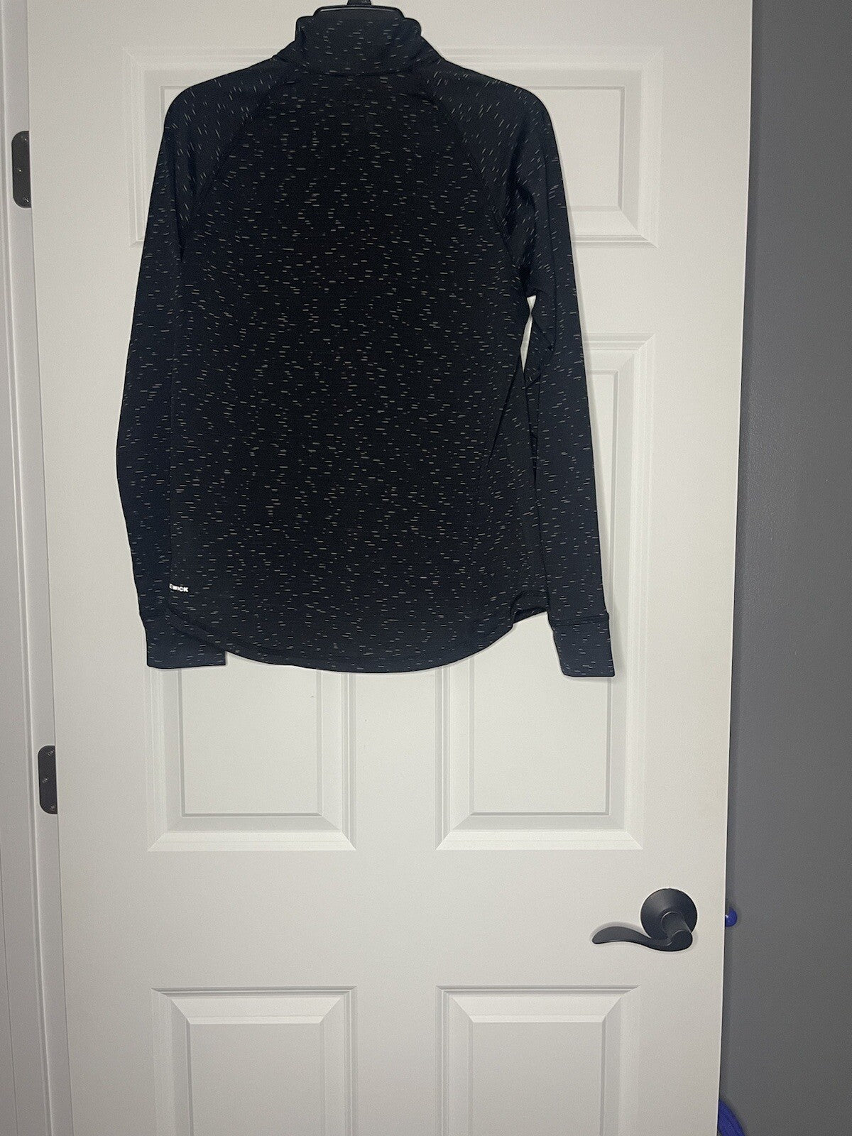 Reebok half zip medium black with white mix 