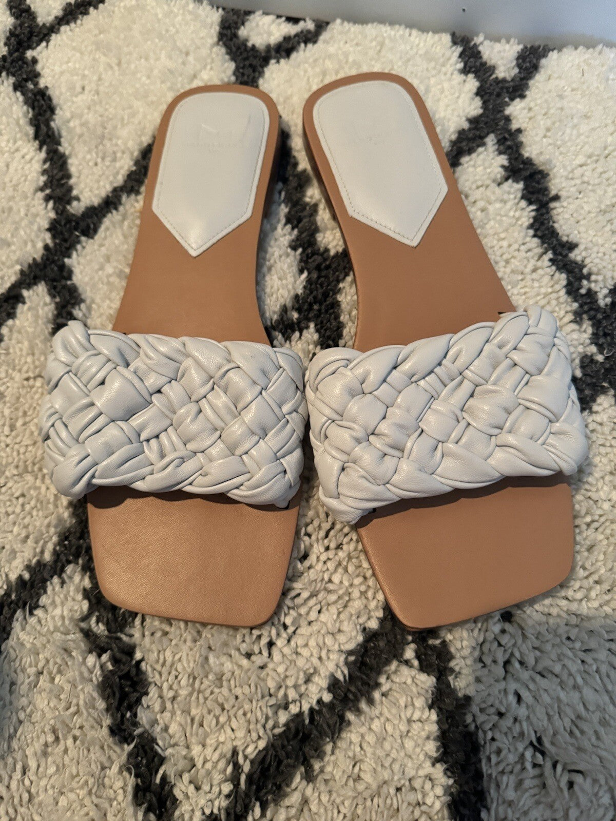 Marc Fischer Slide Sandals Woven Size 10 Ivory 