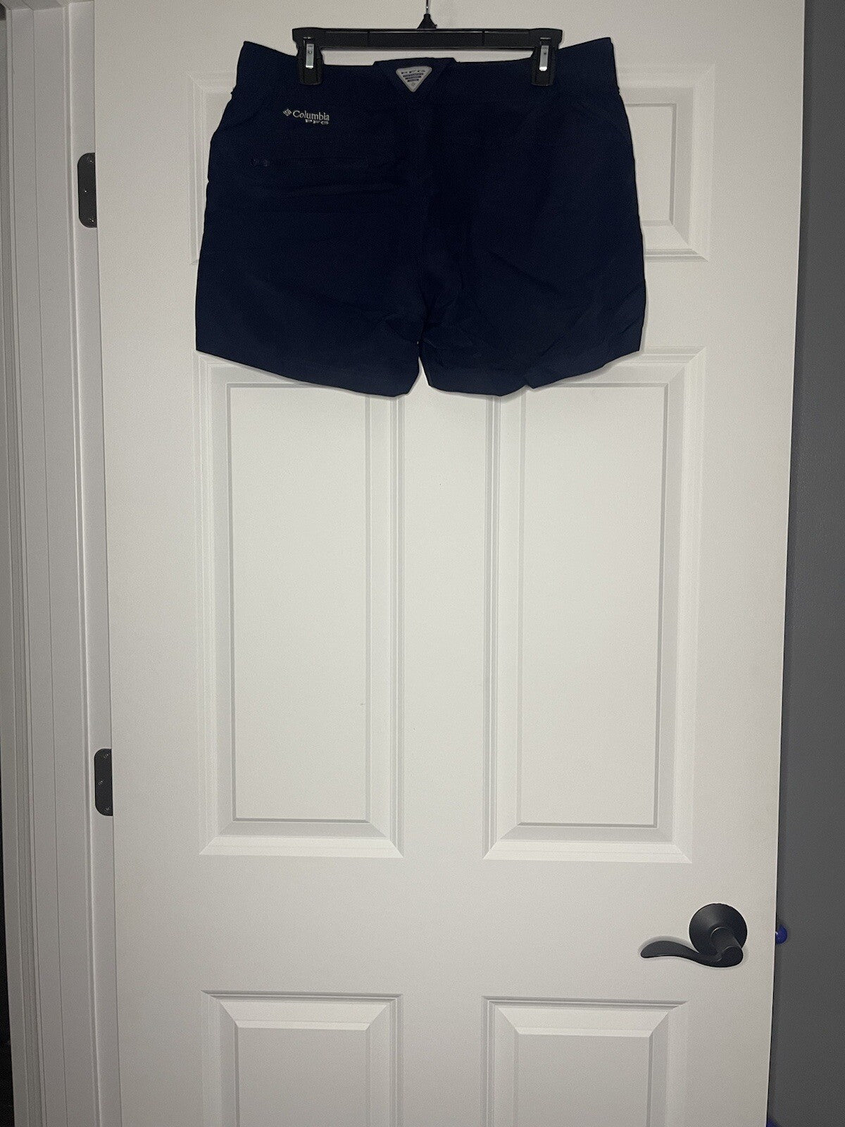 Columbia omni shade performance fishing gear shorts navy medium
