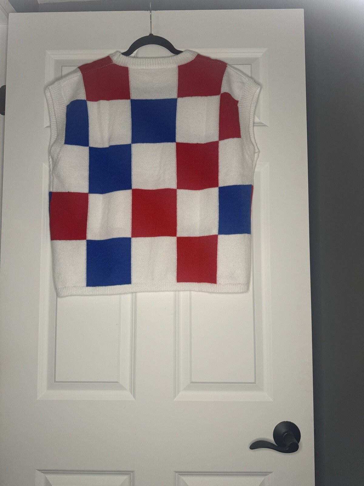 Sewn And Seen Sleeveless Sweater Medium White Red Blue Check