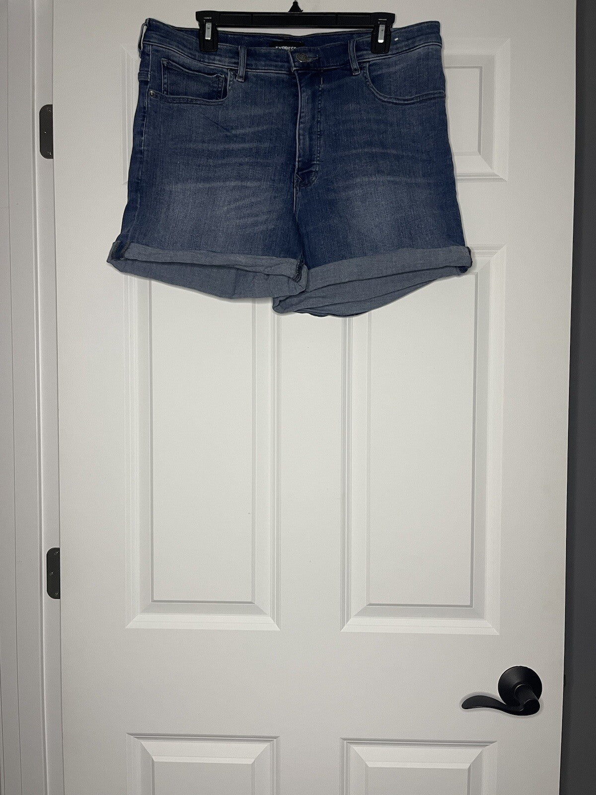 Express midi high rise shorts size 14 blue 