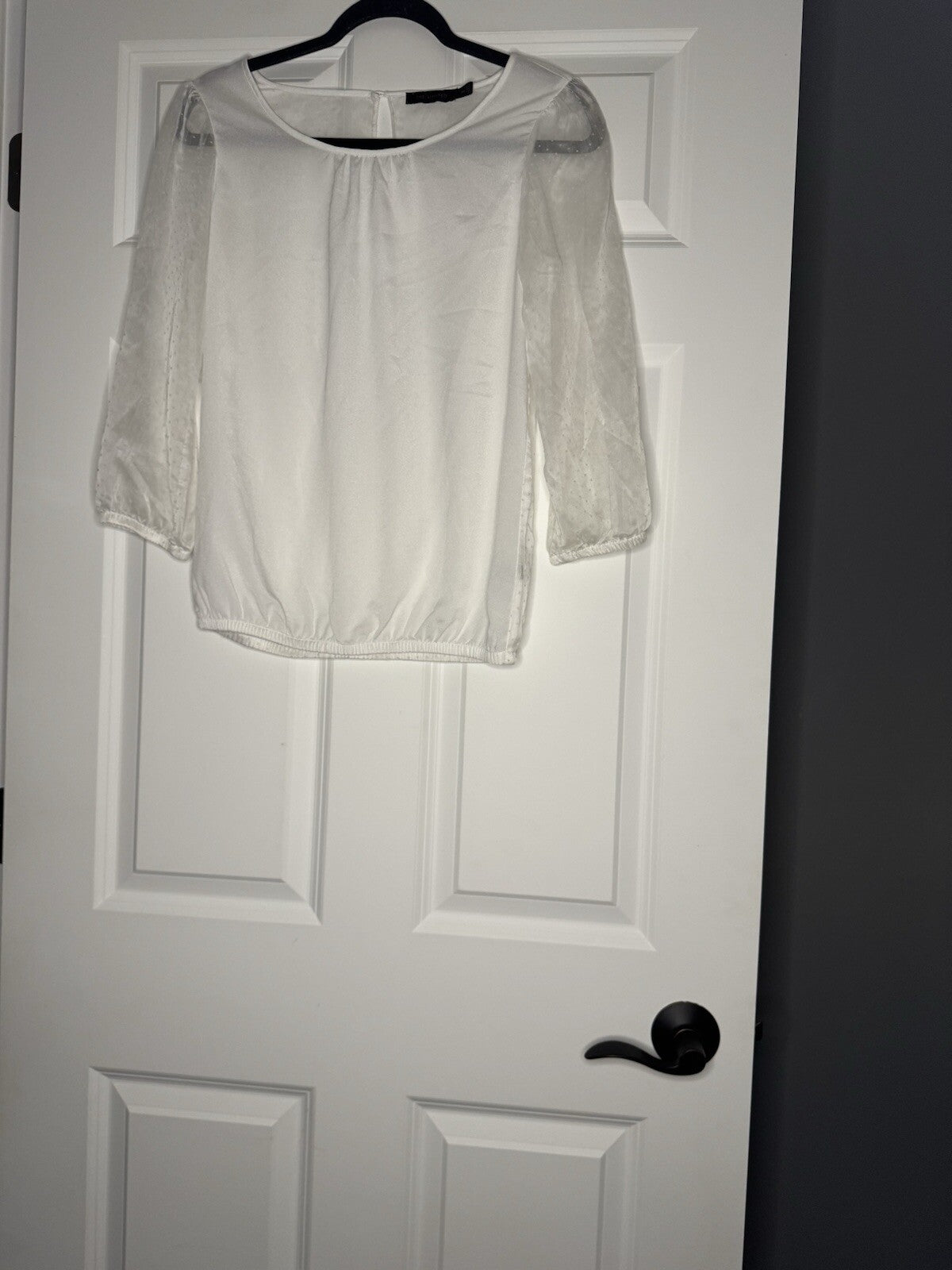 The Limited 3/4 Sleeve Blouse XS White Sheer Polka Dot Sleeves 