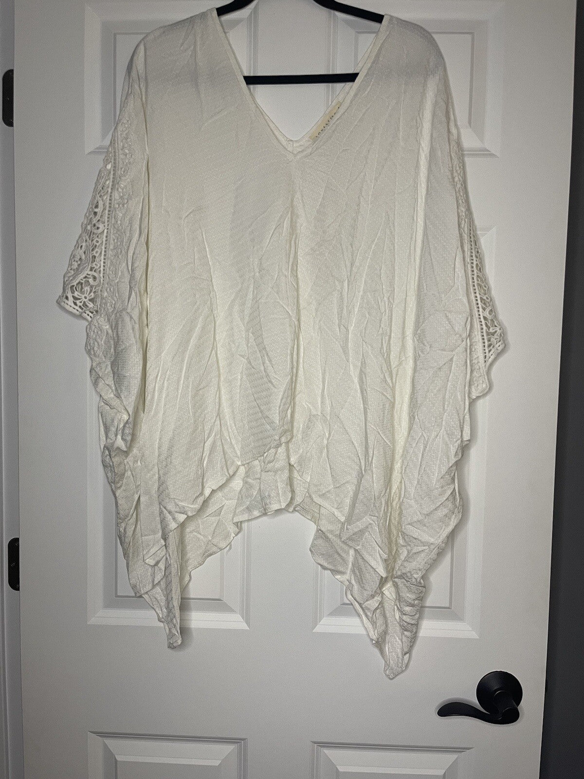 Lovestitch coverup cream one size with crochet sleeves NWT
