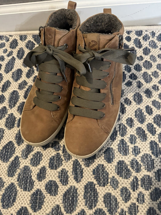 Ecco Brown Sneakers Size 9 Zip Up Sides 