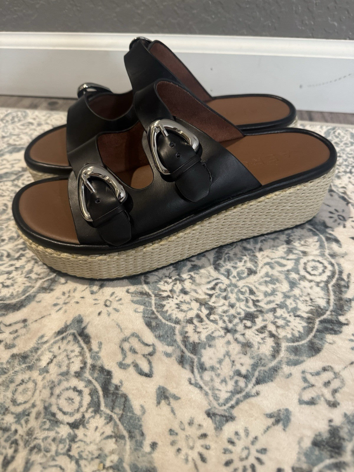 Aerosoles Sandals Slip On Black With Brown Bottom Size 8 