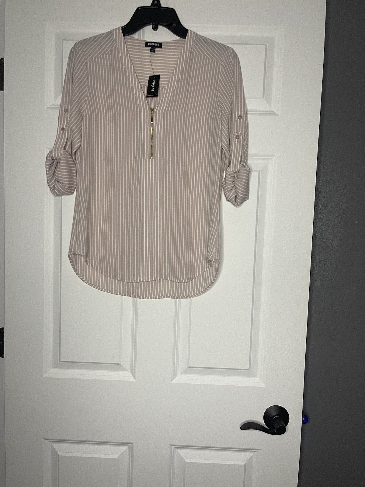 Express blouse xs can be 3/4 or long sleeve mauve and white striped nwt