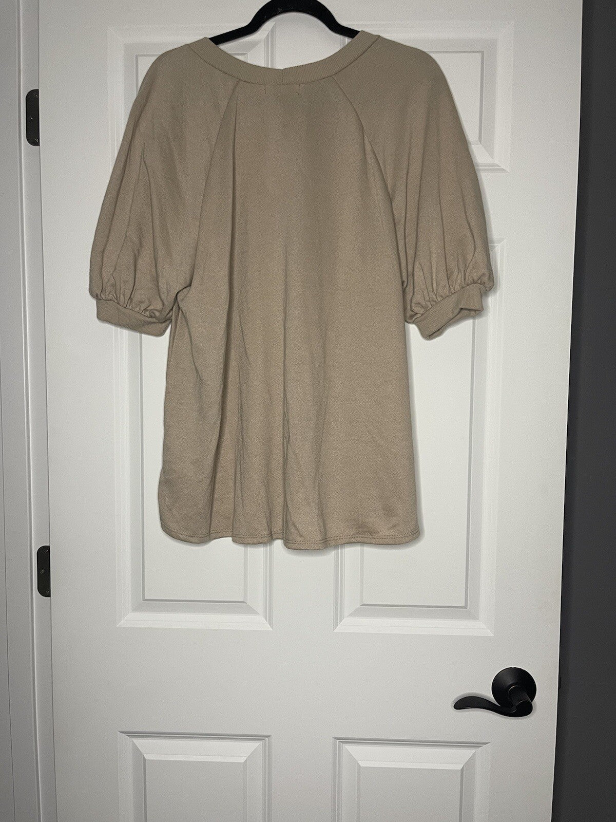 Cherish short sleeve sweatshirt tan medium NWT