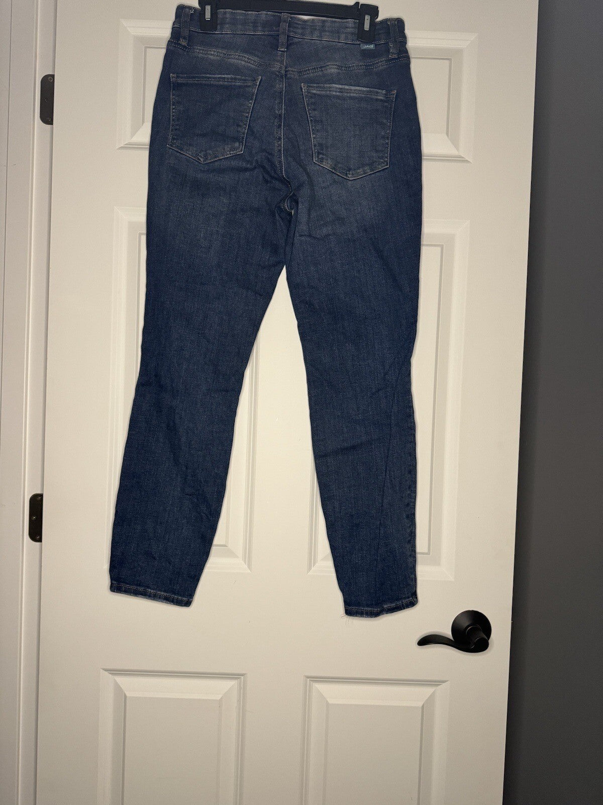 Jag Jeans Viola Skinny Size 10 Worn Once Distressed