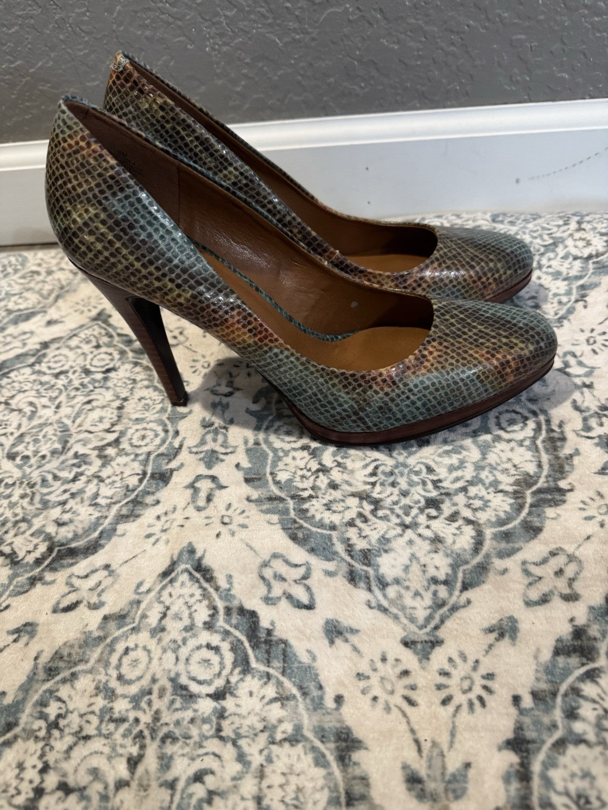 Nine West Snakeskin Pump Heels Brown Blue Green Orange Size 9