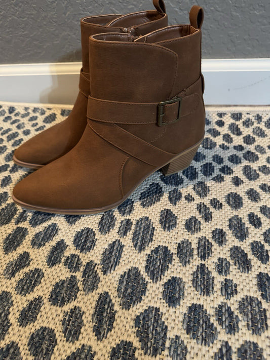 Maurice’s Claire Booties Brown 8 Brand New With Tags 