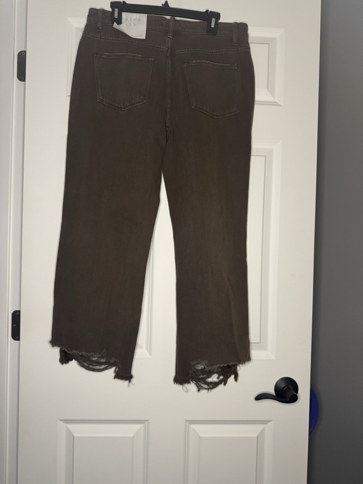 Petra 153 13/30 Jeans Brown Distressed Style P5558VXF-BR Nwt