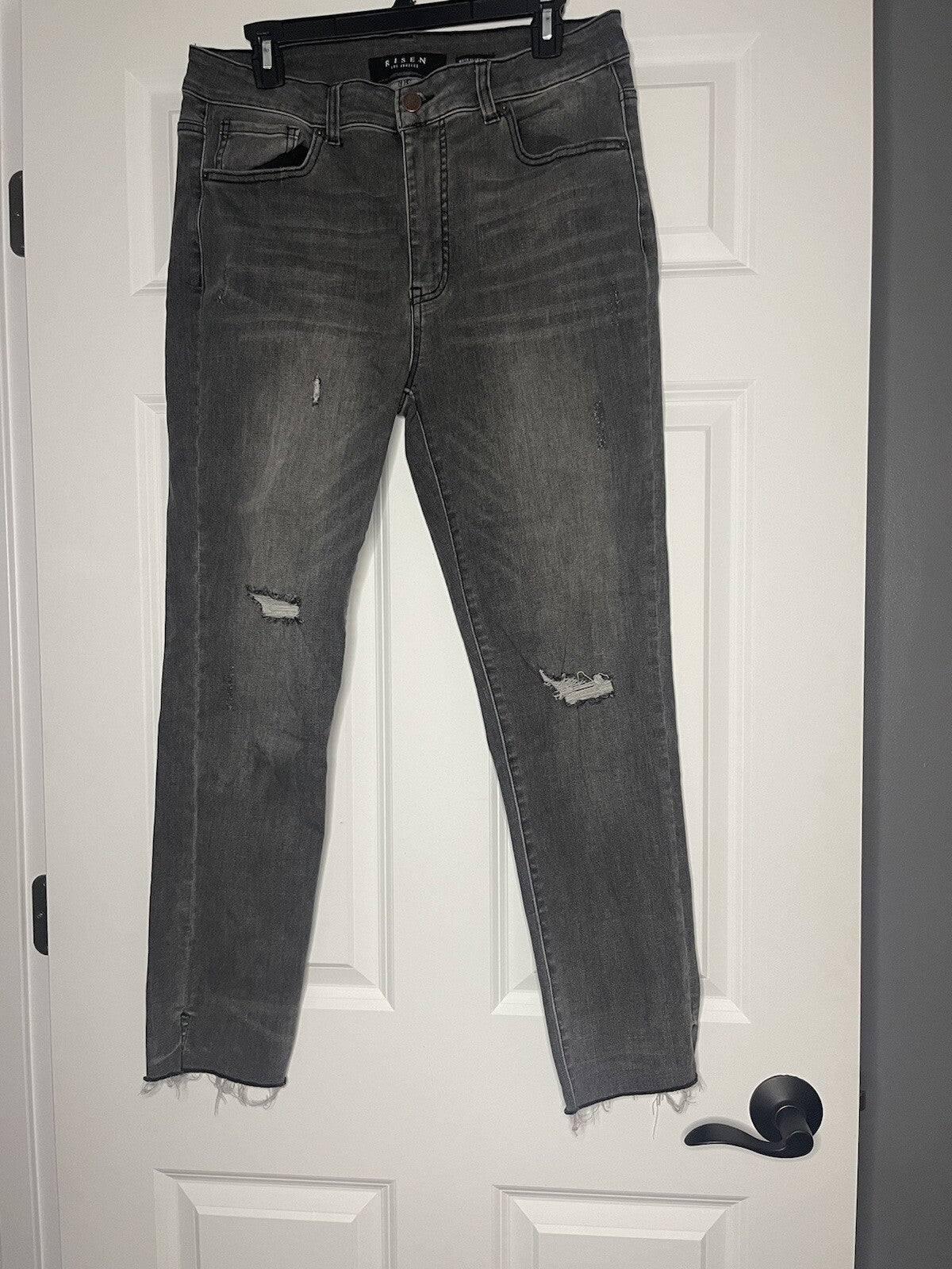 Risen los angelos jeans 32w size 15 charcoal distressed skinny 