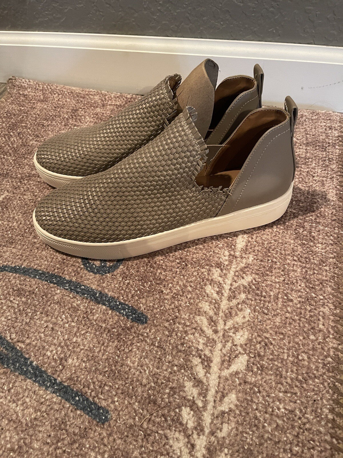 Indigo Road loafers taupe 7.5 brand new 