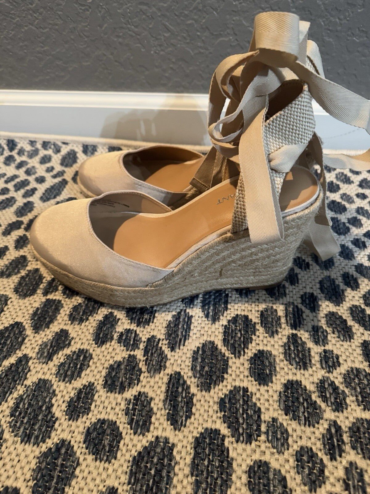 Lane Bryant Tie Up Wedge Shoes Shimmery Beige Size 10w New Msrp 99.95 Super Cute