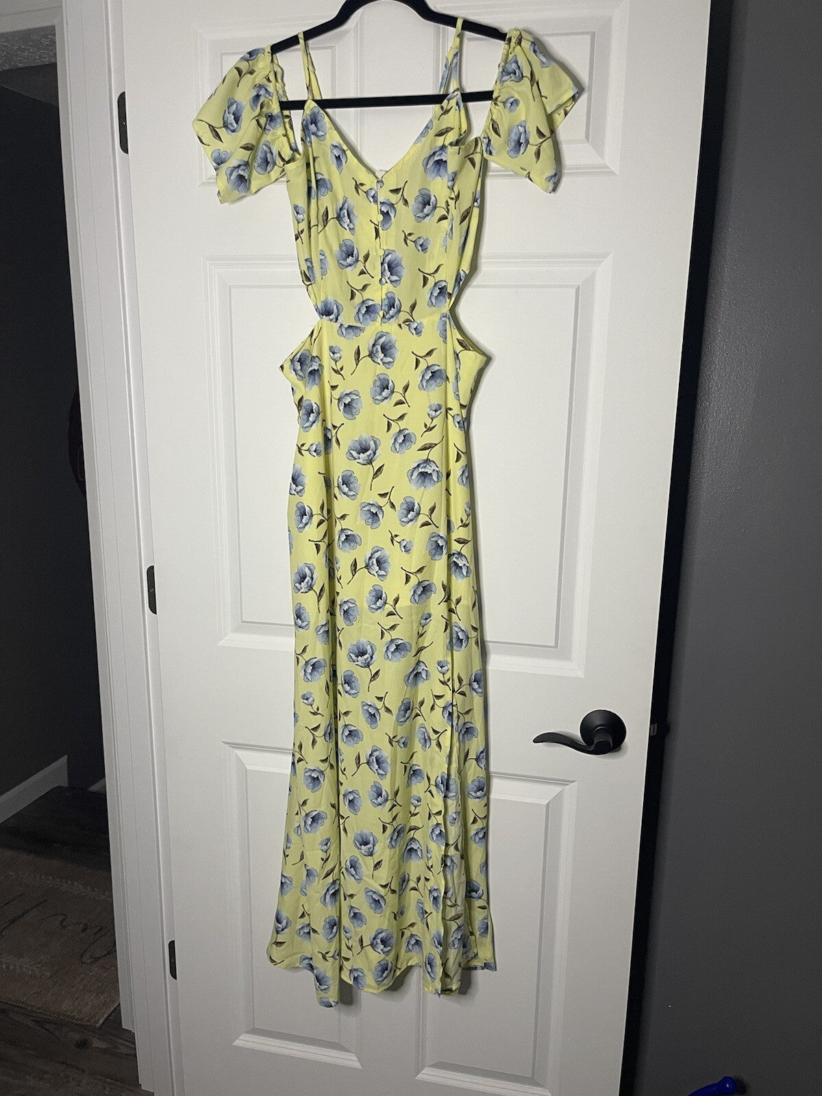 Blu pepper off shoulder dress large yellow with blue green floral NWT
