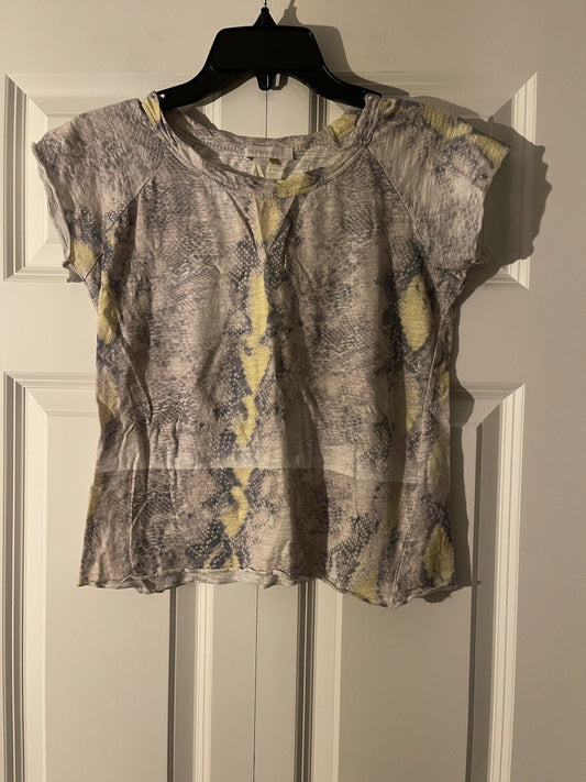 Olivaceous short sleeve blouse size small 