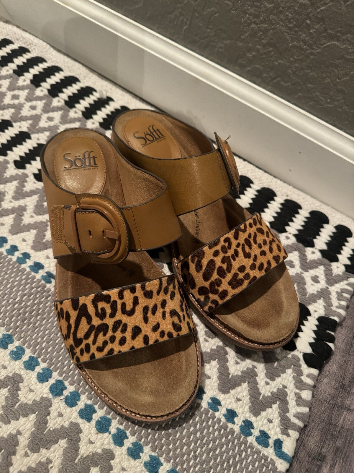 Sofft Brown Animal Print Sandals 9 Cow Hair And Leather 