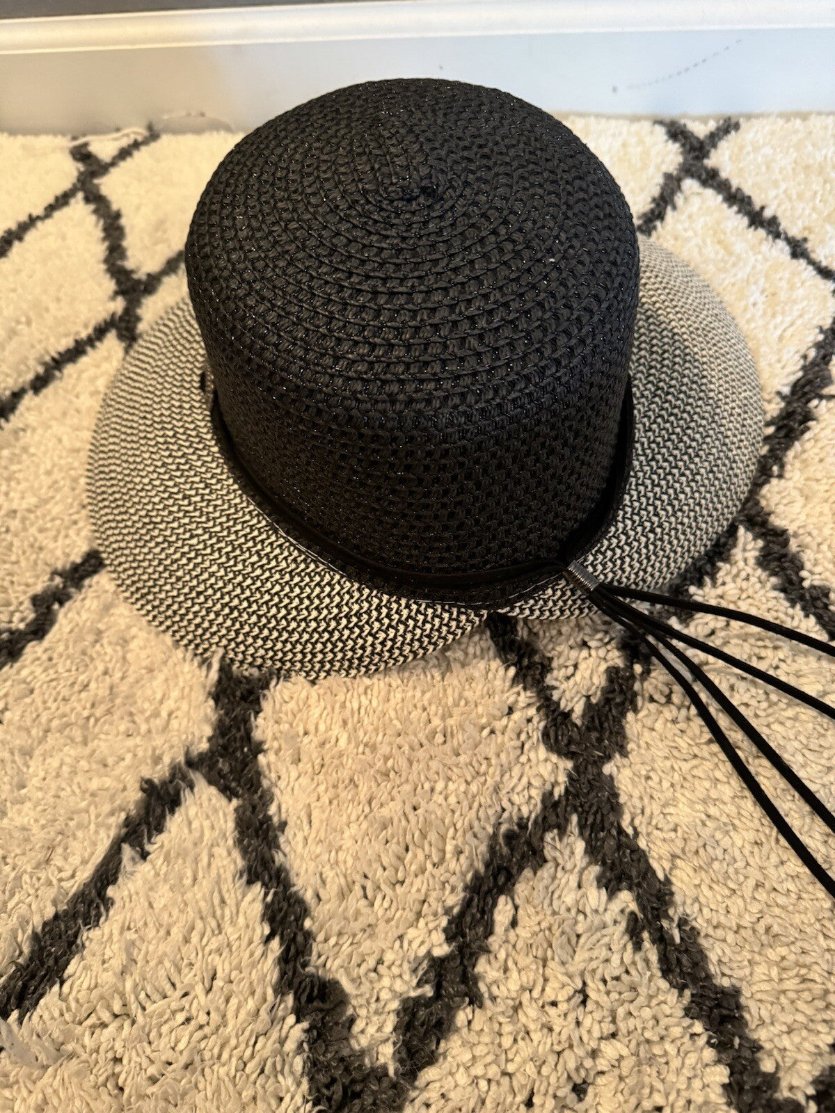 Arianna By Howard’s Beach Hat Black White Woven Band Needs Glued Down Nwt 