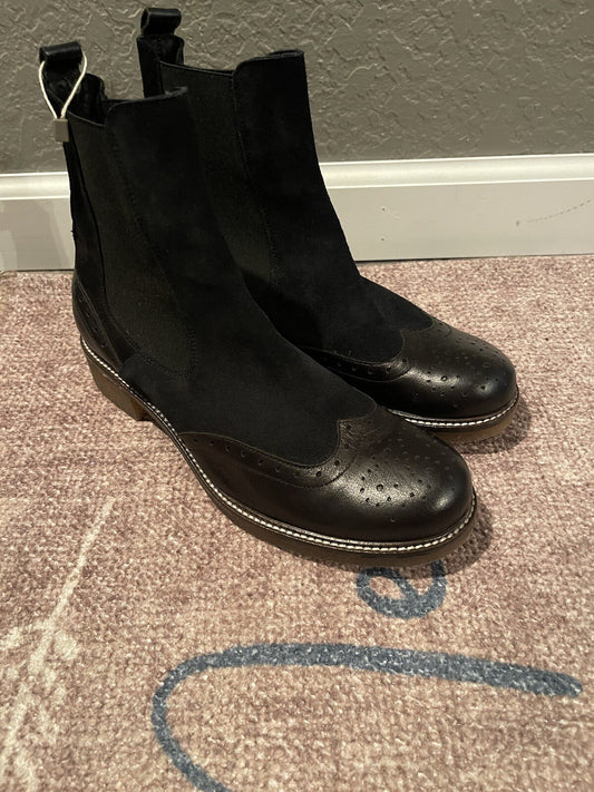 Donna Piu boots black size 10 brand new 