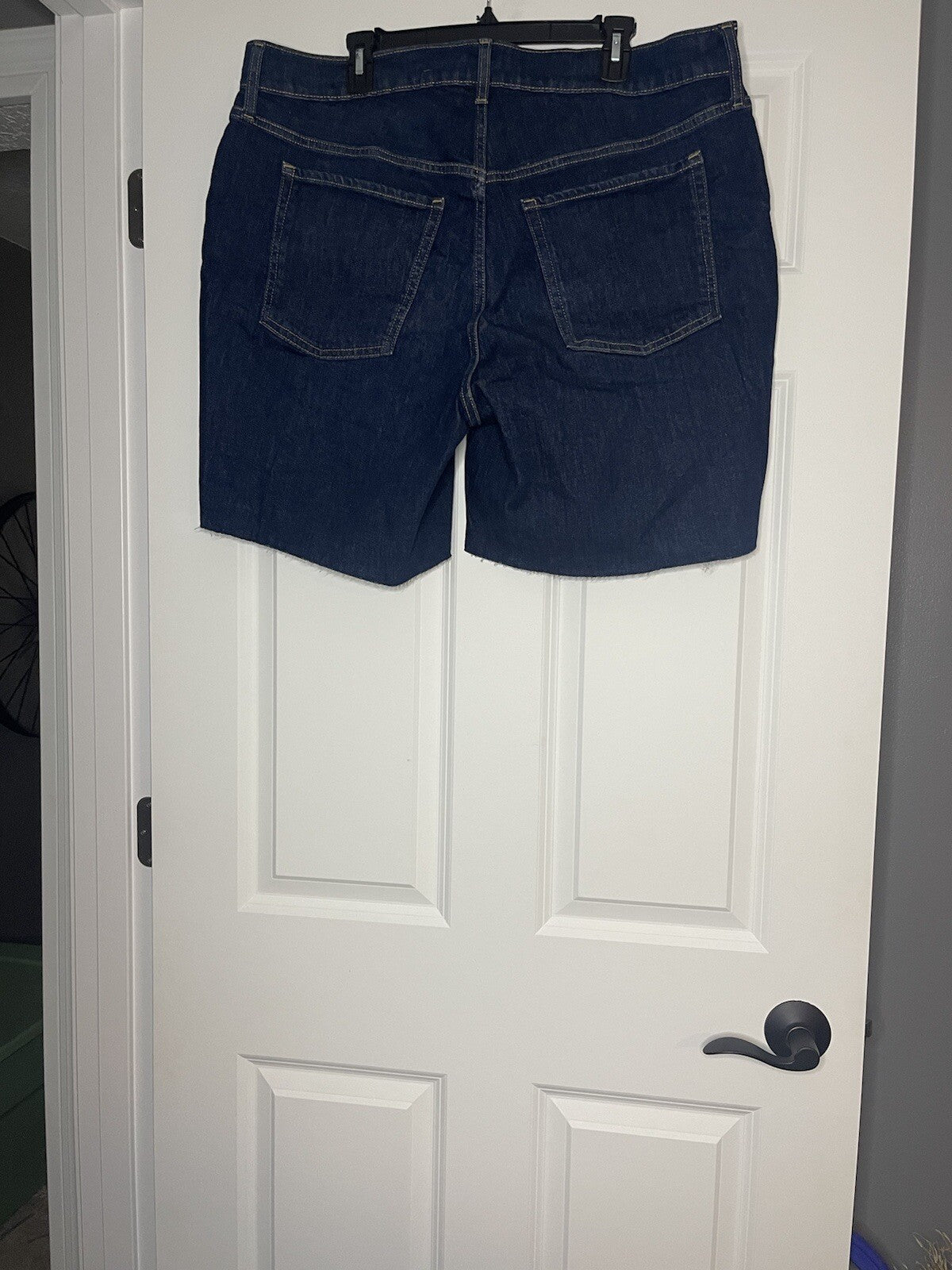 Old Navy extra high rise sky hi straight short 20 dark blue NWT 