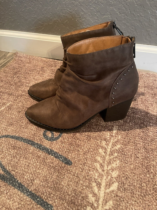 L4L Booties brown size 8 