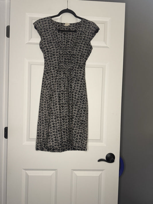 Mata Traders Short Sleeve Dress Small Black Cream Print 