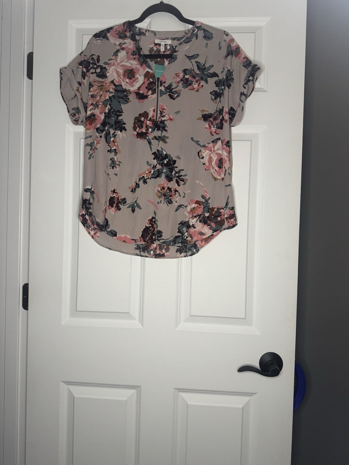 Maurice’s Short Sleeve Blouse Mauve W Multi Floral Small Nwt 