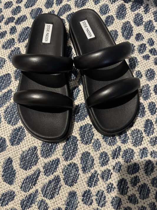 Steve Madden Black Strappy Slip On Sandals 10 Brand New