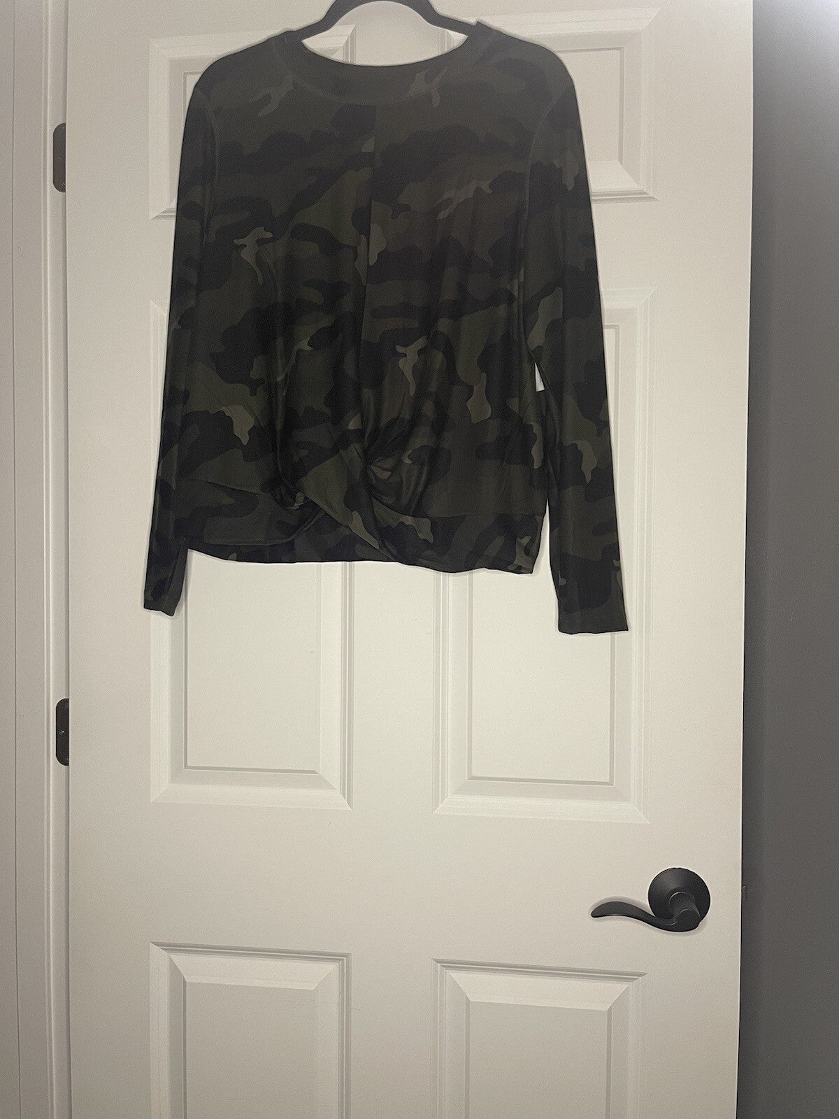 Old Navy Active Breathe On Go Dry Long Sleeve Camo Xl Green Black Nwt 