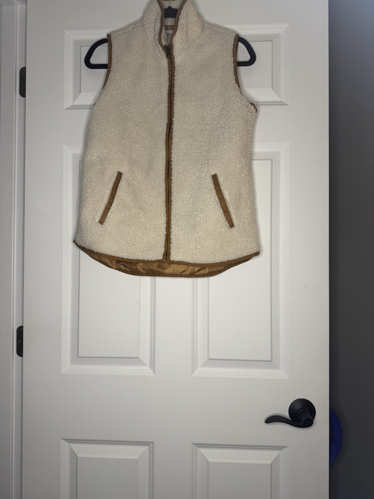 Old Navy Small Fleece Vest Cream Brown 