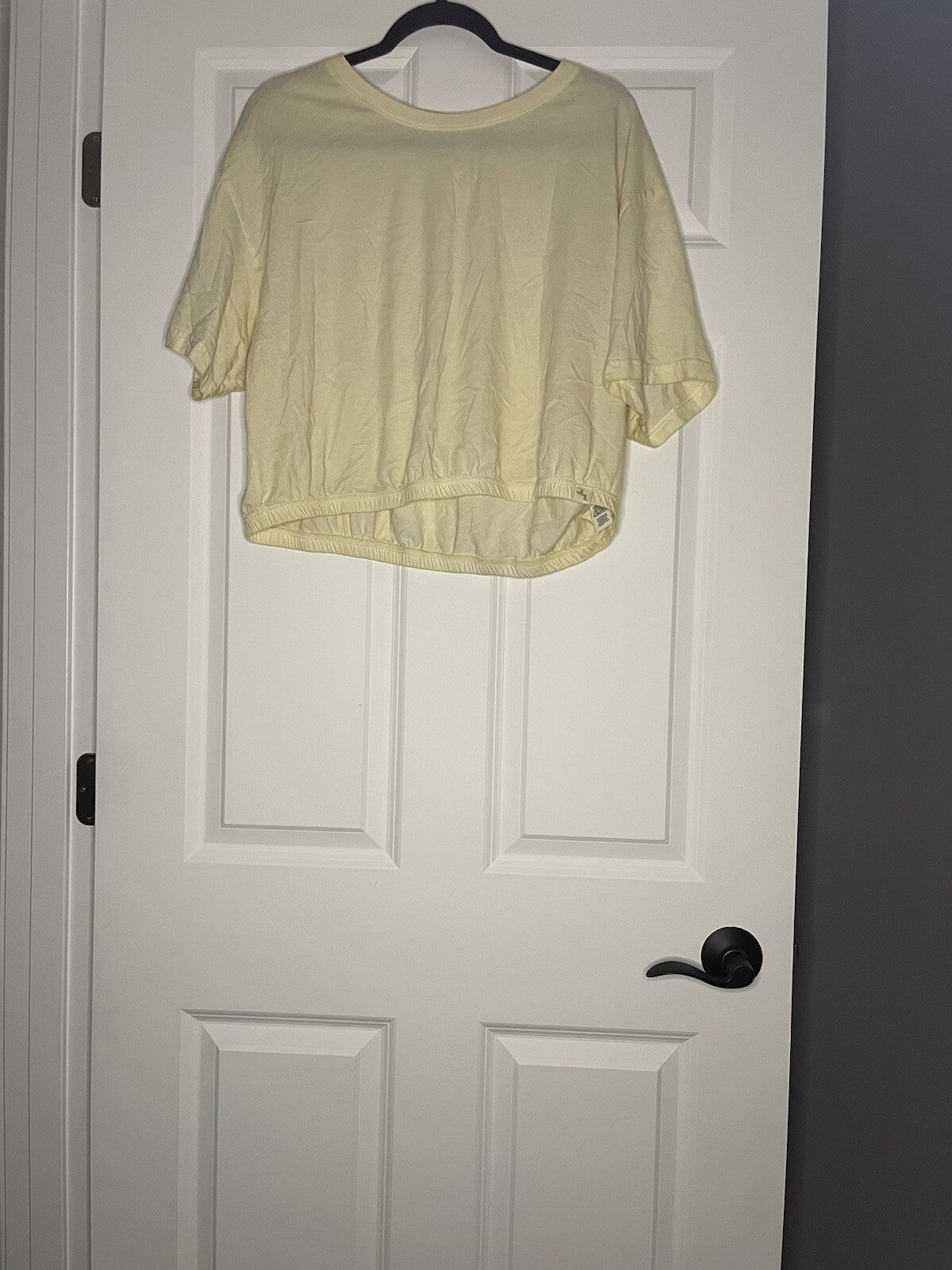 Joy Lab Short Sleeve Cropped Blouse Light Yellow Elastic Waistband Nwt 