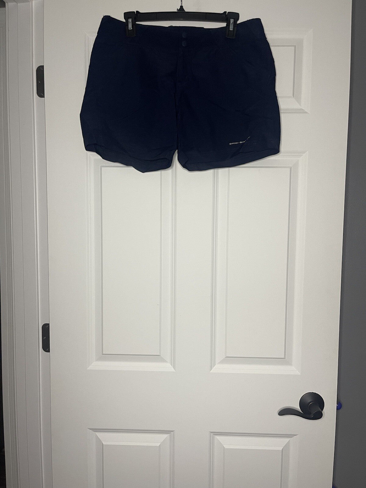 Columbia omni shade performance fishing gear shorts navy medium