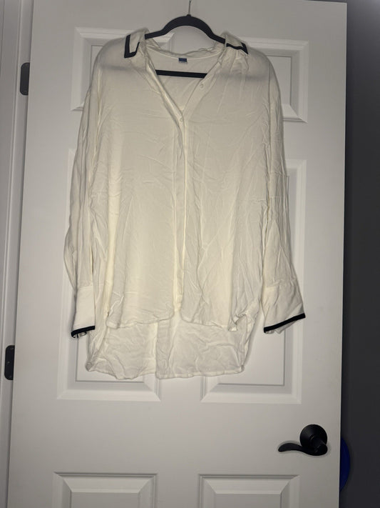 Old Navy Button Up Blouse Large Ivory W Black Trim 
