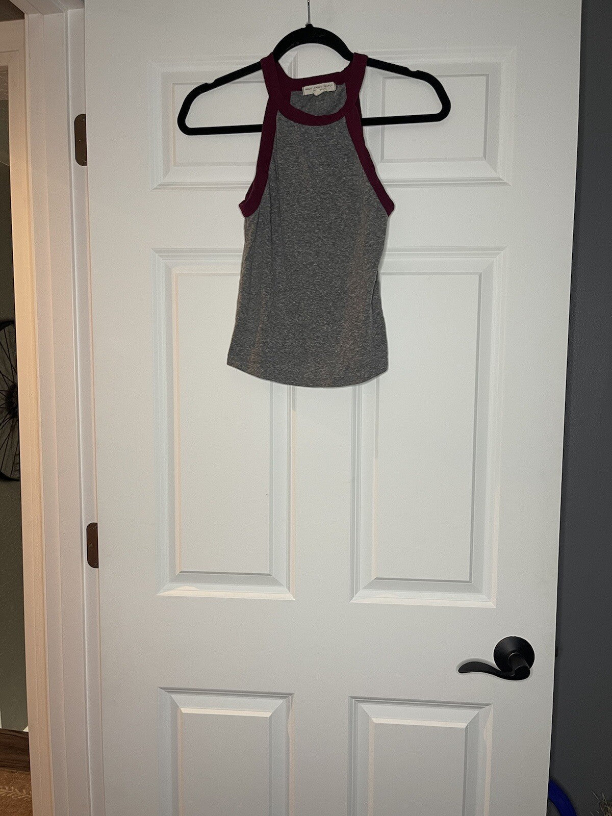 Truly madly deeply medium sleeveless crop top medium gray maroon trim