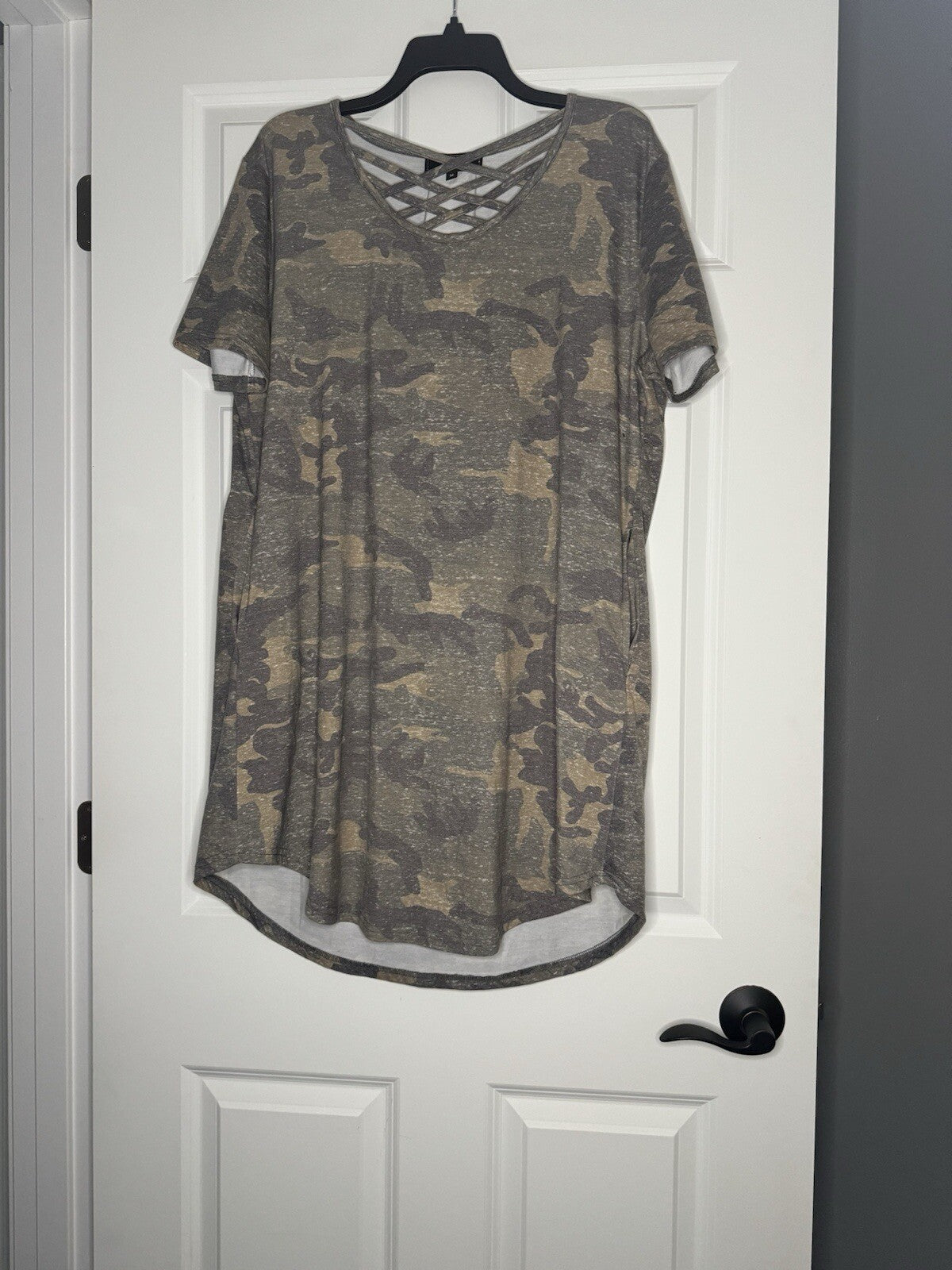 Lucky And Blessed Short Sleeve Dress Camo Print Green Brown Multi Medium W Pocke