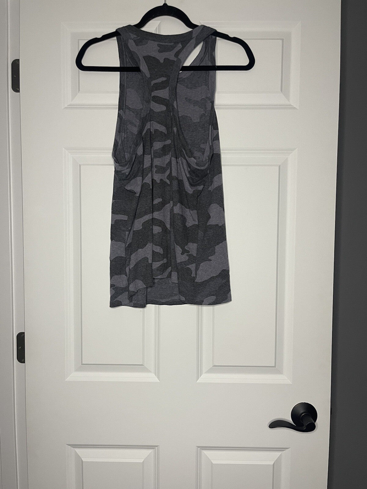Old Navy active camo tank xl gray charcoal