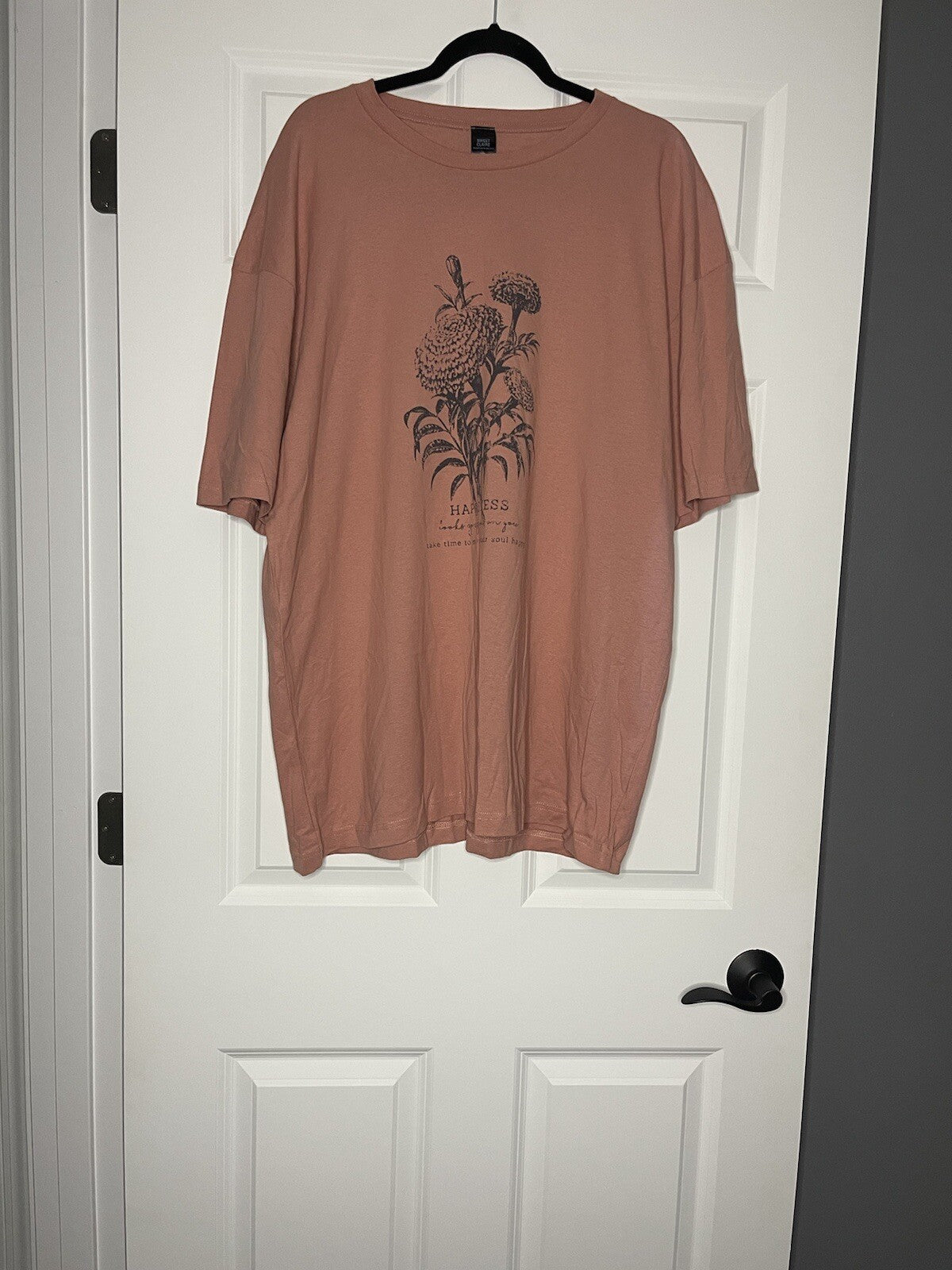 Sweet Claire t shirt large/extra large mauve Happiness looks gorgeous on you 