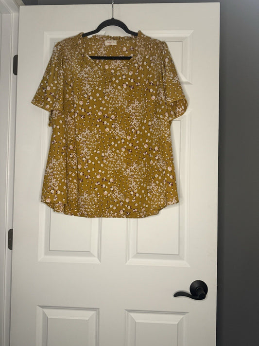 Hailey And Co Short Sleeve Blouse 2x Mustard White Pink Green Floral Print