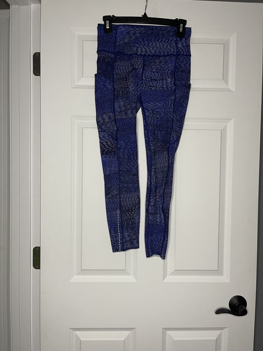 Lululemon leggings violet and black size 6