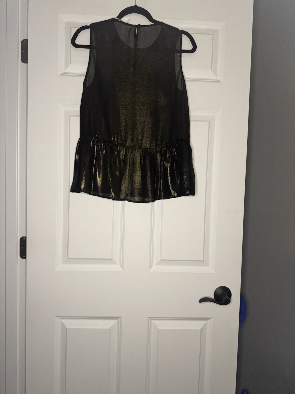 Bb Dakota Sleeveless Blouse XS Black Gold Metallic 