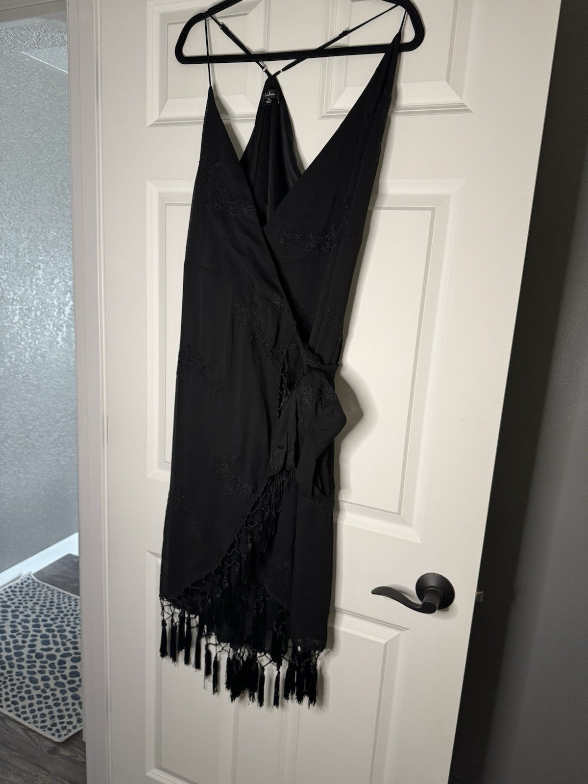 Lulus Wrap Dress Tie W Fringe High Low Black W Floral Stitching Xl