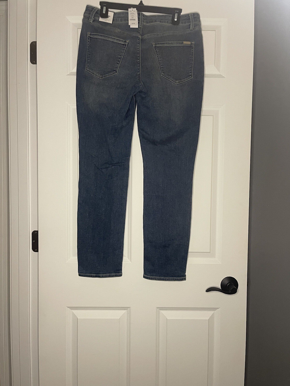 White House Black Market Mid Rise Slim Jeans 14 Petite Nwt $99