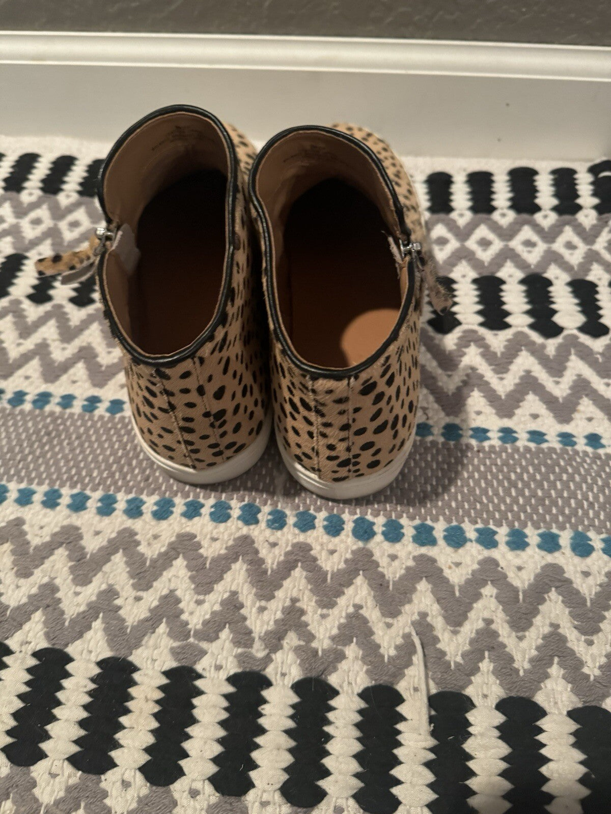 Crown Vintage Leopard Calf Hair Sneakers Size 9 Brown Black 