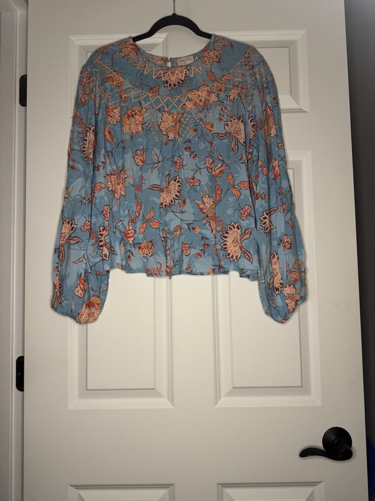 Hailey And Co Long Sleeve Top Blue Coral Purple Floral Peach Stitch Large Nwot 
