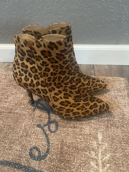 Zigi soho boots with heels brown black animal print 8.5 
