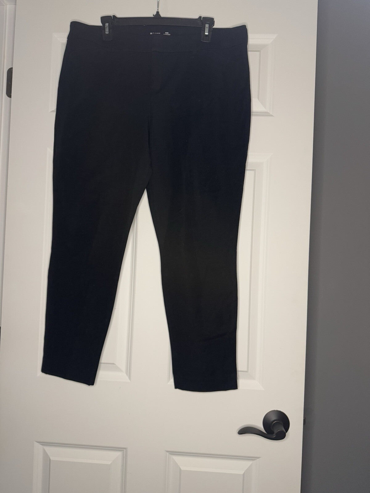 Old Navy Pixie Never Fade Slacks Black Size 14