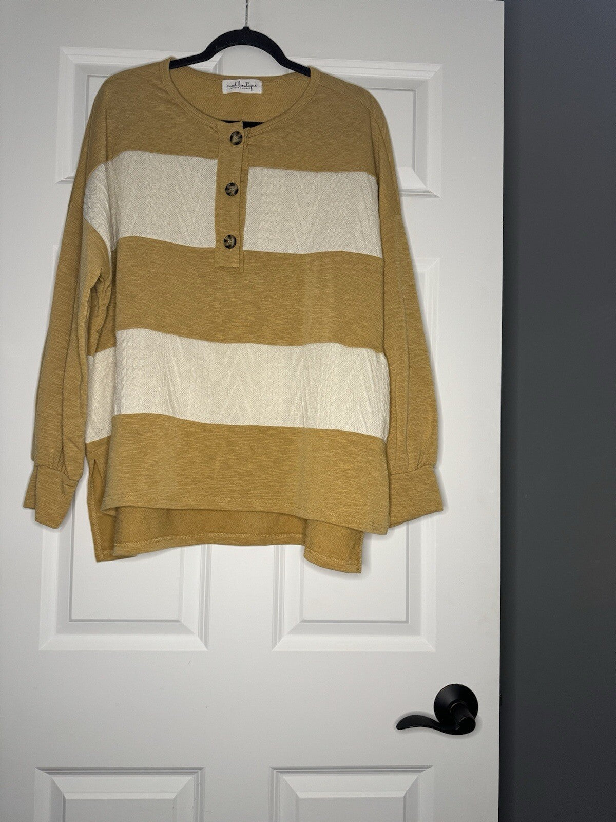 Mod Boutique Long Sleeve Blouse Large Mustard W Cream Stitching  Slits In Sides 