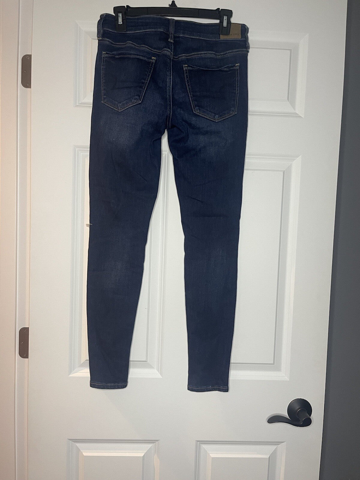 American eagle next level stretch jeggings size 8 dark wash distressed
